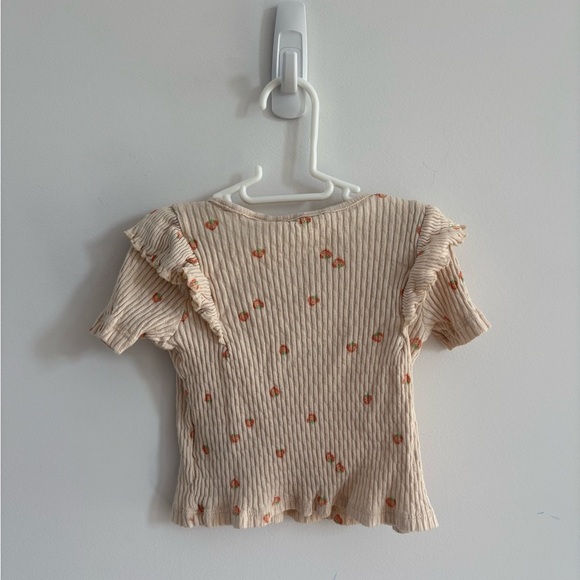 H&M Short Sleeve T-Shirt - Picture 2 of 3